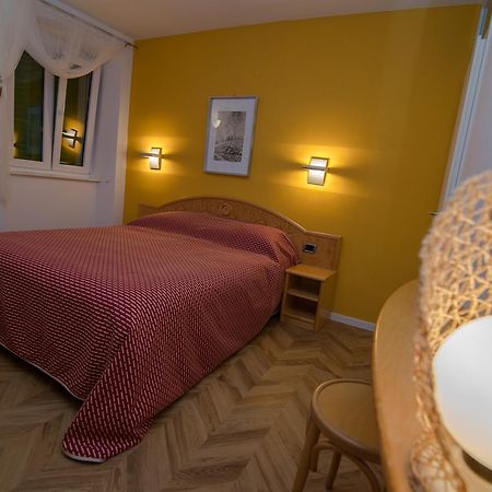 Bed&Breakfast Saturn Veli Lošinj Exterior foto